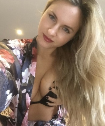 Проститутка Дана